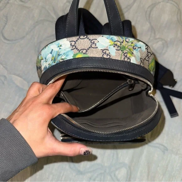 Gucci Bloom Floral Print Backpack and Wallet Set - Blue and  display picture 3